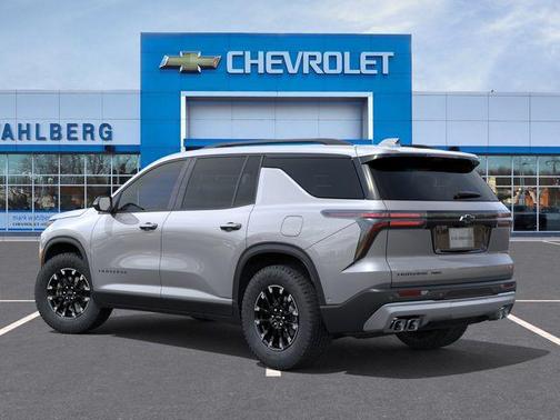 Sterling Gray Metallic 2026 Chevrolet Traverse AWD Z71