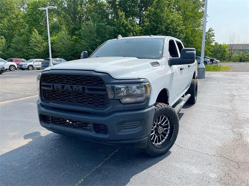 2024 RAM 2500 Tradesman Crew Cab 4x4 6'4' Box