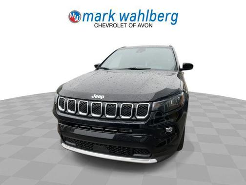 Diamond Black Crystal Pearlcoat 2024 Jeep Compass Limited