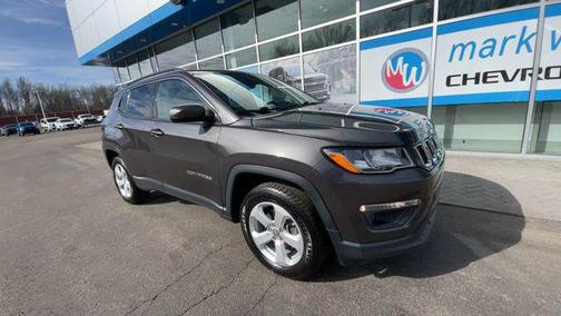 Granite Crystal Metallic Clearcoat 2019 Jeep Compass Latitude