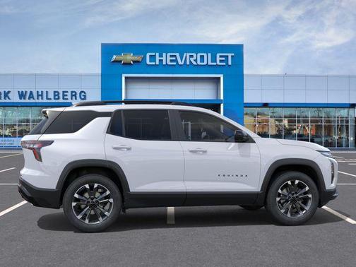 Polar White Tricoat 2026 Chevrolet Equinox AWD RS