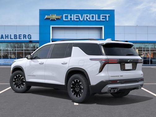 Polar White Tricoat 2026 Chevrolet Traverse AWD Z71