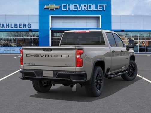 White Sands 2026 Chevrolet Silverado 2500 Custom