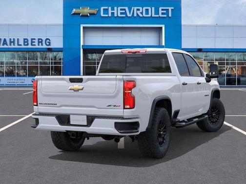 Summit White 2026 Chevrolet Silverado 2500 Crew Cab, Standard Bed, XR2, 4WD