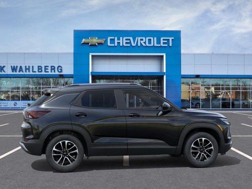 Mosaic Black Metallic 2026 Chevrolet Trailblazer LT