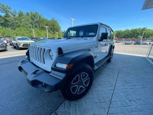 2022 Jeep Wrangler Unlimited Sport