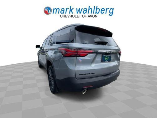 Sterling Gray Metallic 2023 Chevrolet Traverse RS