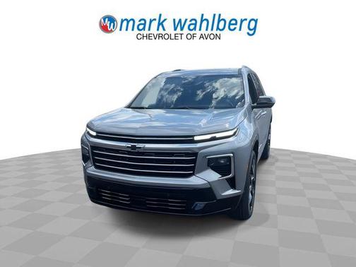 Sterling Gray Metallic 2025 Chevrolet Traverse High Country