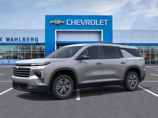 Sterling Gray Metallic 2026 Chevrolet Traverse LT