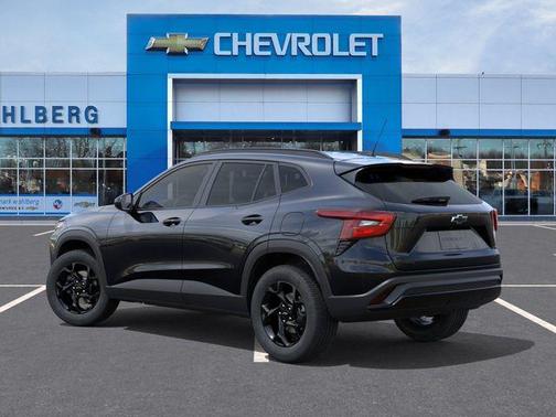 Black Metallic 2026 Chevrolet Trax LT