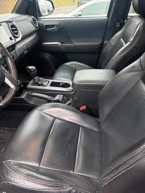 2018 Toyota Tacoma TRD Sport