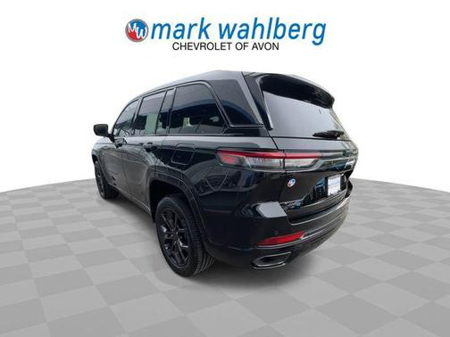 Diamond Black Crystal Pearlcoat 2025 Jeep Grand Cherokee 4xe Anniversary Edition