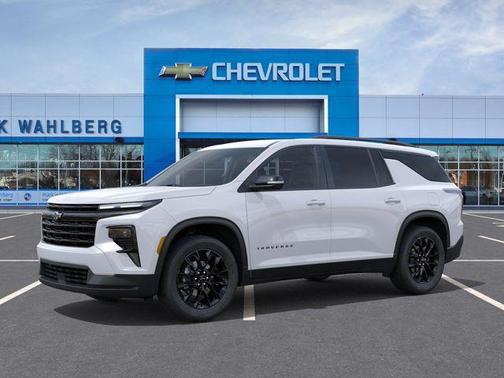 Summit White 2026 Chevrolet Traverse LT