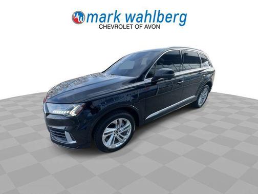 2024 Audi Q7 55 Premium Plus