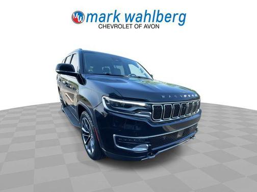 Diamond Black Crystal Pearlcoat 2022 Jeep Wagoneer Series II 4x4
