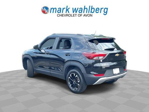 Mosaic Black Metallic 2021 Chevrolet Trailblazer LT