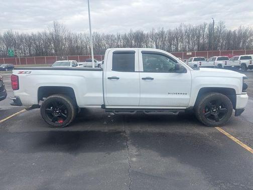 2018 Chevrolet Silverado 1500 2LT