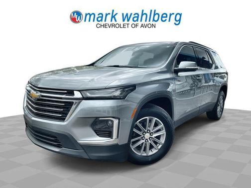 Sterling Gray Metallic 2023 Chevrolet Traverse LT Cloth