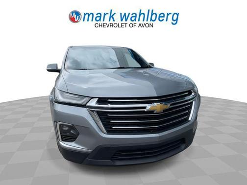 Sterling Gray Metallic 2023 Chevrolet Traverse LT Cloth