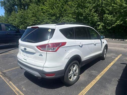 White Platinum Tricoat 2014 Ford Escape SE