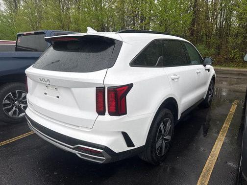 Glacial White Pearl 2023 Kia Sorento EX