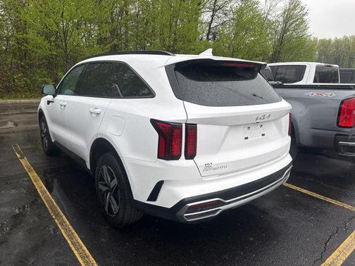 Glacial White Pearl 2023 Kia Sorento EX