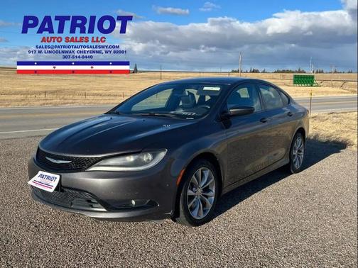 2015 Chrysler 200 S