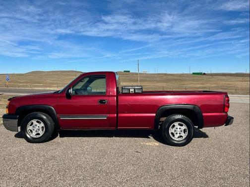 2004 Chevrolet Silverado 1500 LS