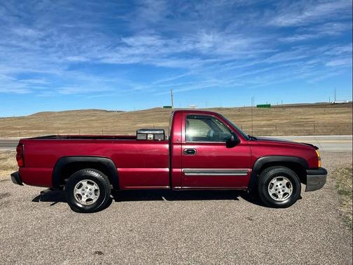 2004 Chevrolet Silverado 1500 LS