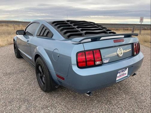 2006 Ford Mustang Base