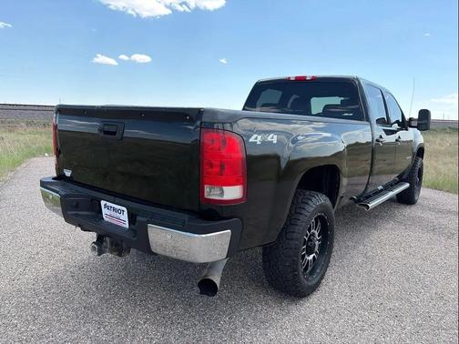 Black 2011 GMC Sierra 2500 SLT