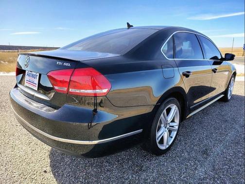 2014 Volkswagen Passat 2.0L TDI DSG SEL Premium