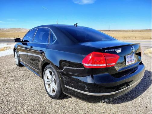 2014 Volkswagen Passat 2.0L TDI DSG SEL Premium