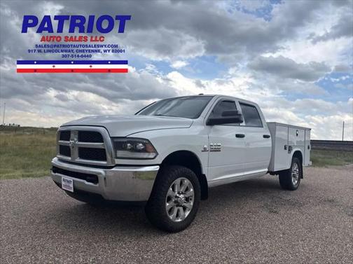 2017 RAM 3500 Tradesman Crew Cab 4x4 8' Box