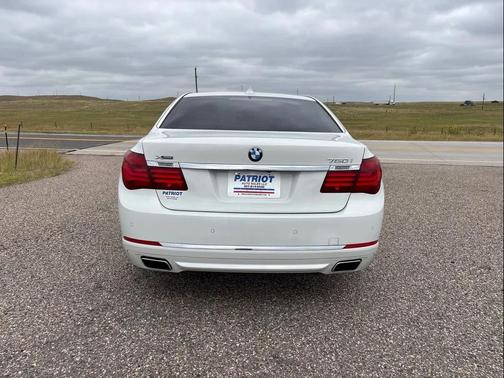 2014 BMW 750 i xDrive