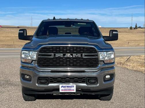 2023 RAM 2500 Big Horn Crew Cab 4x4 8' Box