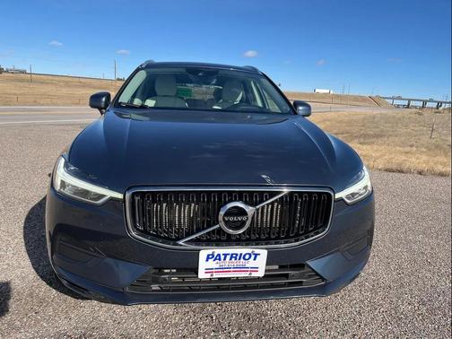 2020 Volvo XC60 T5 Momentum