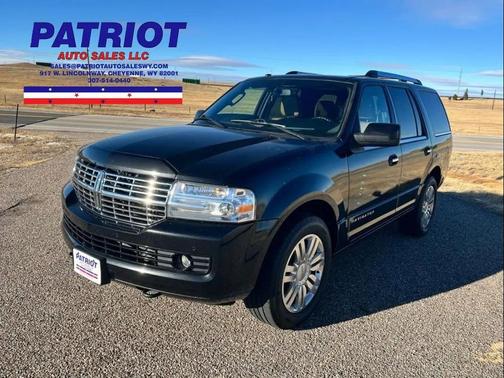 2011 Lincoln Navigator Base