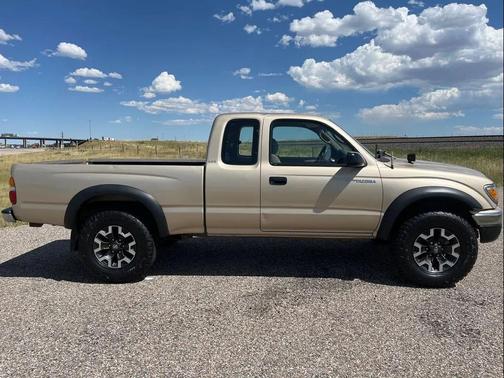 2003 Toyota Tacoma Base