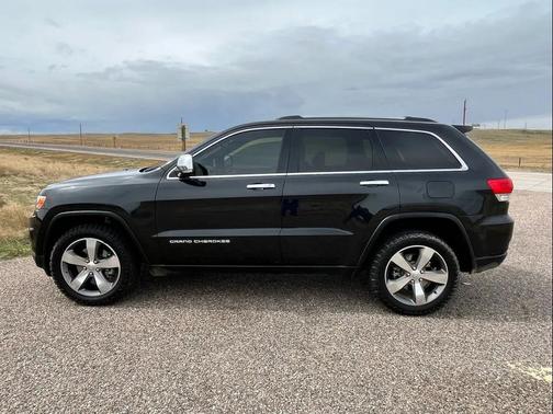Brilliant Black Crystal Pearlcoat 2016 Jeep Grand Cherokee Limited