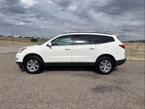 White 2012 Chevrolet Traverse LT
