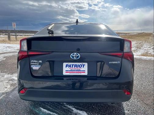 2022 Toyota Prius LE