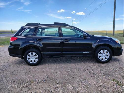 Crystal Black Silica 2013 Subaru Outback 2.5i
