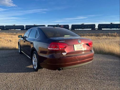 2014 Volkswagen Passat 1.8T S