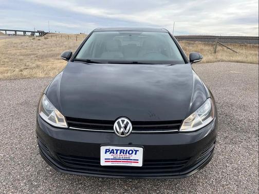 2016 Volkswagen Golf TSI S 4-Door