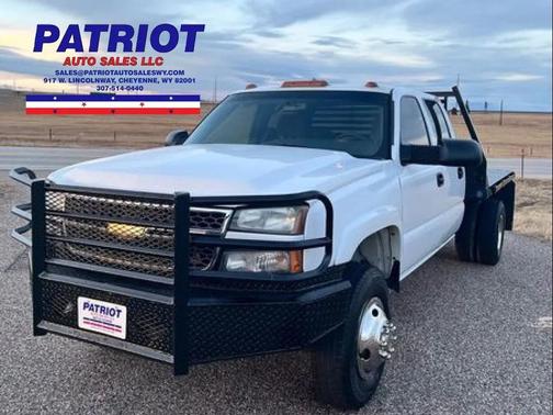 2005 Chevrolet Silverado 3500 LS Crew Cab