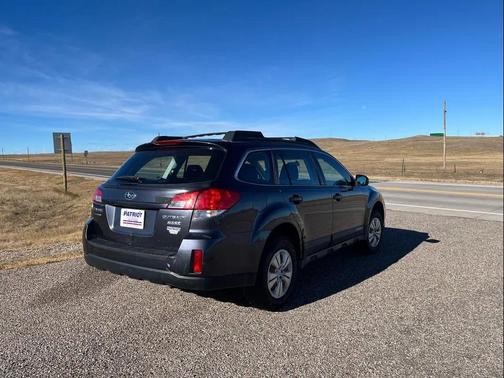 2011 Subaru Outback 2.5i