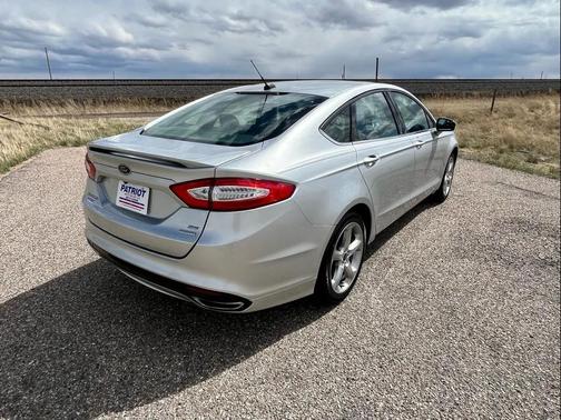 Ingot Silver Metallic 2014 Ford Fusion SE