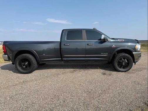 2020 RAM 3500 Limited Crew Cab 4x4 8' Box