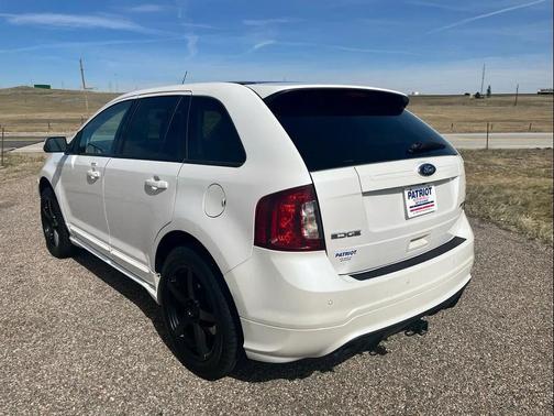White Platinum Tri-Coat Metallic 2013 Ford Edge Sport